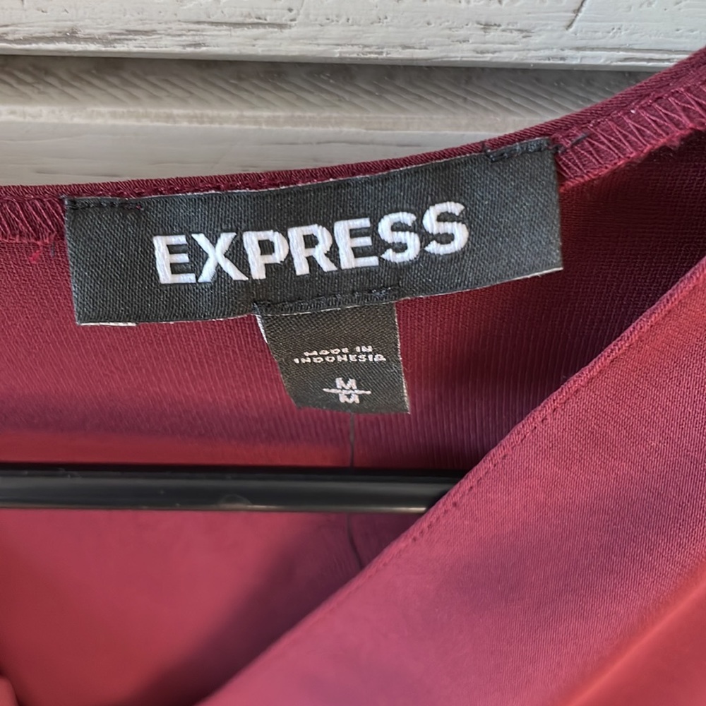 Burgundy Express Top - Picture 3 of 7
